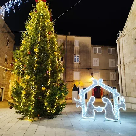 Tonino & * Pag Town