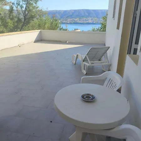 Apartment Tonino *
