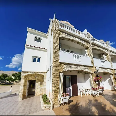 Tonino Apartman *