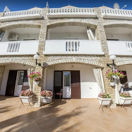 Tonino Apartment *