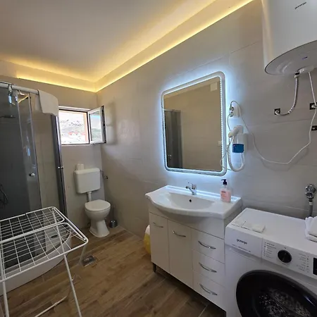 Tonino Apartment *